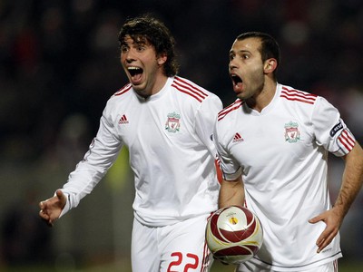 Insúa a Mascherano, 11.3.2010
