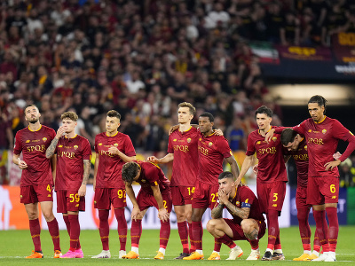 Sklamaní futbaliti AS Rím po prehratom finále Európskej ligy