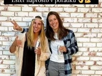 Ester Ledecká a Eva Samková
