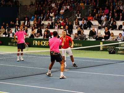 Dominik Hrbatý a Marián Vajda pri exhibičnej výmene