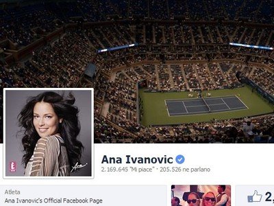 Facebook si slávna tenistka