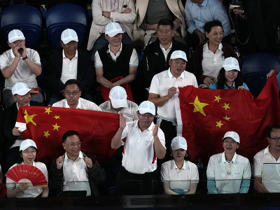 Čínski fanúšikovia na tribúnach počas Australian Open