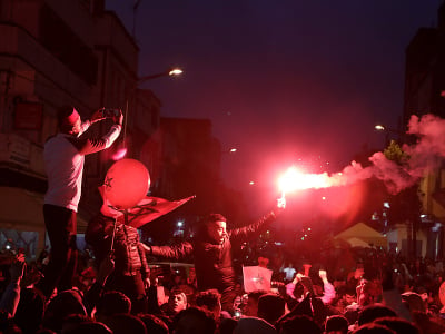 Fanúšikovia Maroka oslavujú historický postup svojich po 36 rokoch