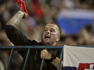 Fanúšik Slovenska počas zápasu s Čechmi
