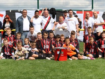 Trnavskí futbalisti s fanúšikmi