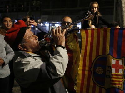 Fanúšikovia Barcelony oslavujú zisk ligového titulu