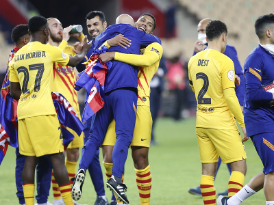 Futbalisti FC Barcelona oslavujú zisk Copa del Rey
