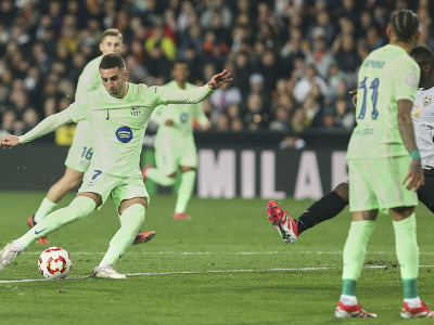 Ferran Torres strieľa gól