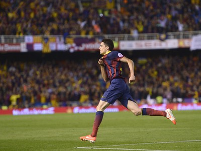Marc Bartra oslavuje vyrovnávajúci gól Barcelony