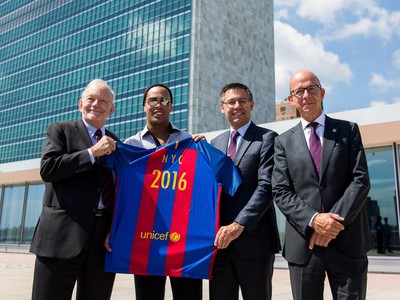 Ronaldinho otvoril v New Yorku otvoril oficiálnu kanceláriu Barcelony