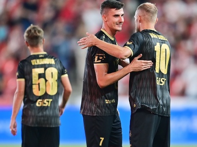 Jakub Uhrinčať a futbalisti