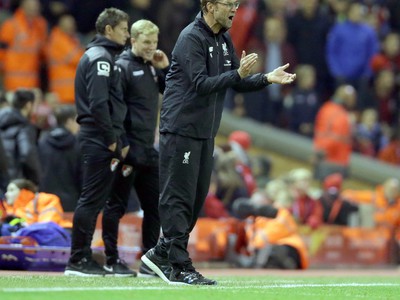 Jürgen Klopp sa na lavičke Liverpoolu dočkal v pohári prvého triumfu