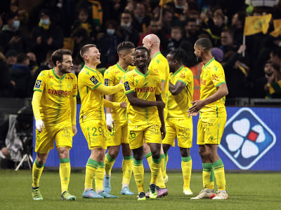 Futbalisti Nantes oslavujú gol