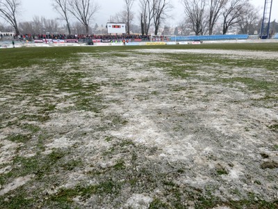 Na snímke hracia plocha na štadióne FC Nitra