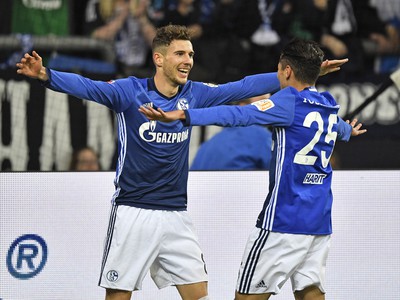 Leon Goretzka oslavuje gól
