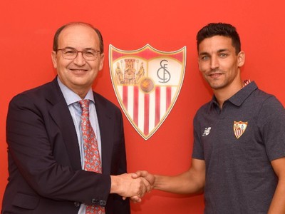 Jesús Navas sa vracia do tímu FC Sevilla
