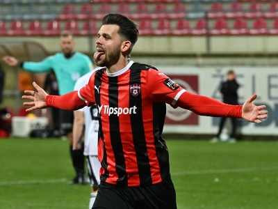 Hráč Trnavy Michal Ďuriš sa raduje po strelení gólu