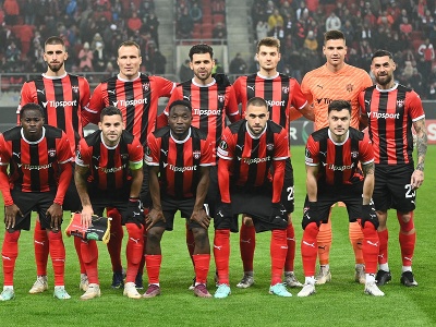 Na snímke hráči Spartaka Trnava pózujú pred zápasom 