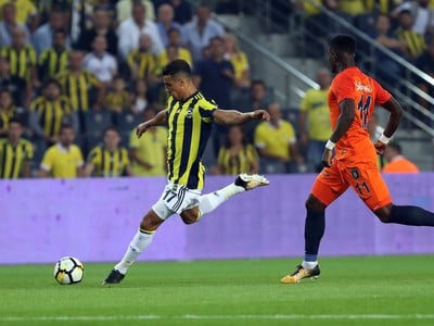 Fenerbahçe prehralo na vlastnom trávniku 