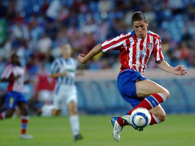 Fernando Torres v drese Atletica v roku 2004