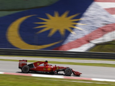 Vettel prekvapujúcim víťazom VC Malajzie