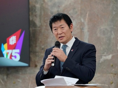 Predseda FIG Morinari Watanabe