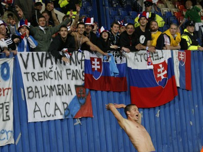 z Filip Hološko, Belfast,