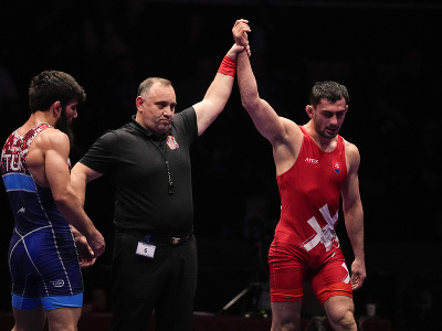 Slovenský zápasník Tajmuraz Salkazanov sa stal štvrtýkrát za sebou majstrom Európy vo voľnom štýle v kategórii do 74 kg.