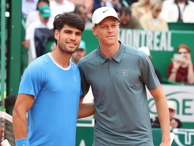 Carlos Alcaraz a Jannik