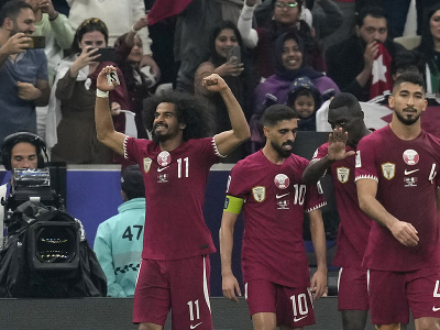 Katarský futbalista Akram Afif sa raduje z gólu vo finále Ázijského pohára