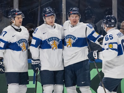 Fínsky hokejista Henri Jokiharju