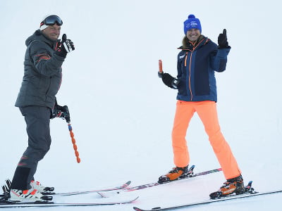 Na snímke zľava kontrolór Medzinárodnej lyžiarskej federácie Wojciech Gajewski a športová riaditeľka Audi FIS SP 2024 Jana Palovičová gestikulujú počas kontroly trate pred pretekmi Svetového pohára alpských lyžiarok v Jasnej vo štvrtok 11. januára 2024.
