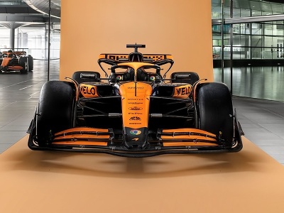 Nový monopost stajne McLaren na sezónu 2024