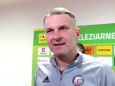 Na snímke hlavný tréner FK Železiarne Podbrezová Roman Skuhravý