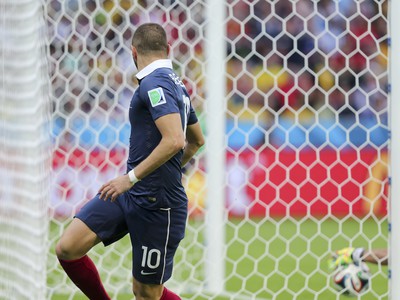 O spornom góle Francúzska rozhodlo jastrabie oko