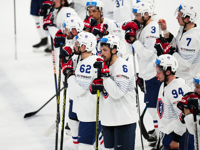 Sklamaní hokejisti Francúzska po krutom debakli od USA