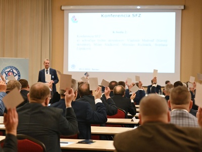 Na snímke ilustračná fotografia hlasovania počas volebnej konferencie Slovenského futbalového zväzu (SFZ) v Senci v piatok 25. februára 2022