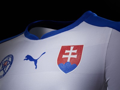 V takýchto dresoch budú hrať slovenský futbalisti na majstrovstvách Európy