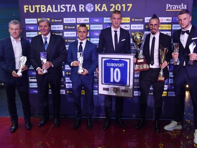 Zľava Pavel Hapal, Ján Kozák, Stanislav Lobotka, Denis Vavro, Marek Hamšík a Milan Škriniar 