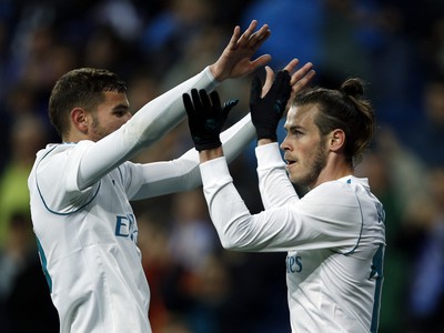 Gareth Bale a Theo Hernández oslavujú gól Realu