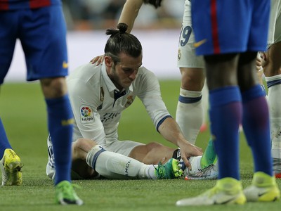 Zranený Gareth Bale počas El Clásica