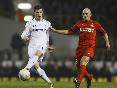 Gareth Bale a Esteban