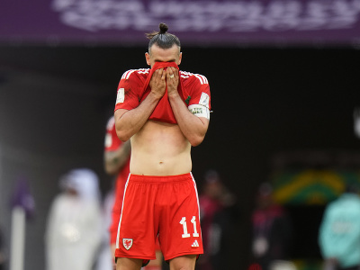 Sklamaný Gareth Bale po prehre Walesu
