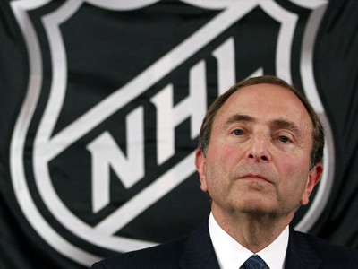 Gary Bettman neustúpil, výluka v NHL realitou