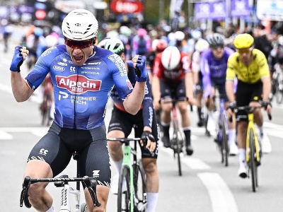 Belgický cyklista Jasper Philipsen