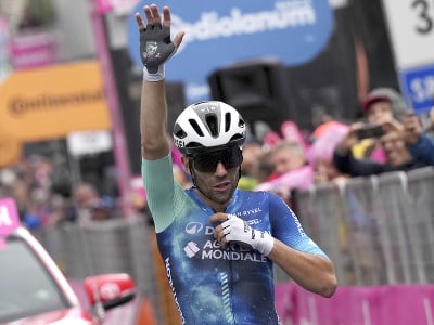 Andrea Vendrame sa raduje v cieli 19. etay Giro d´Italia