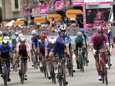 Tim Merlier triumfoval vo štvrtkovej 18. etape pretekov Giro d'Italia
