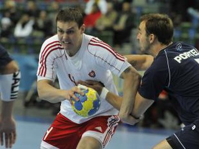 Peter Kukučka bránený Pablom