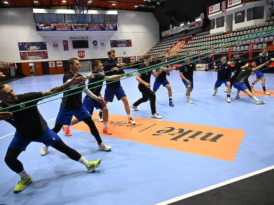 Slovenskí hádzanári trénujú pred  dvojzápasom v I. fáze európskej časti kvalifikácie o postup na MS 2025 Slovensko – Kosovo v Považskej Bystrici
