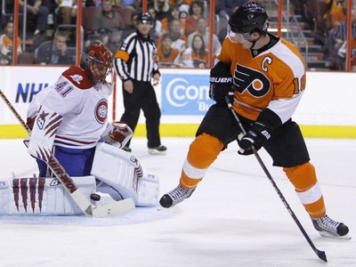 Jaroslav Halák bol hviezdou piatkovej noci v NHL